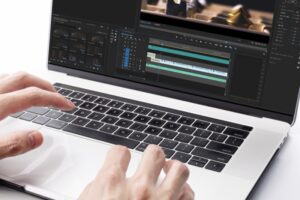 パソコンで動画編集
